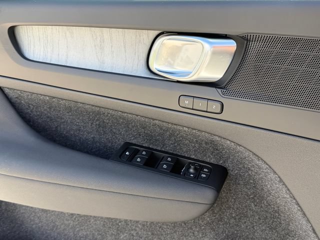 New 2026 Volvo XC40 B4 Core FWD image 20