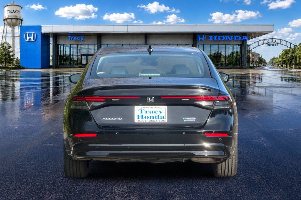 New 2026 Honda Accord Touring image 8