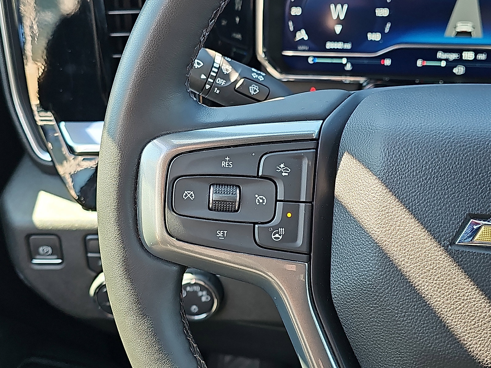 Used 2024 Chevrolet Silverado 1500 LT image 22