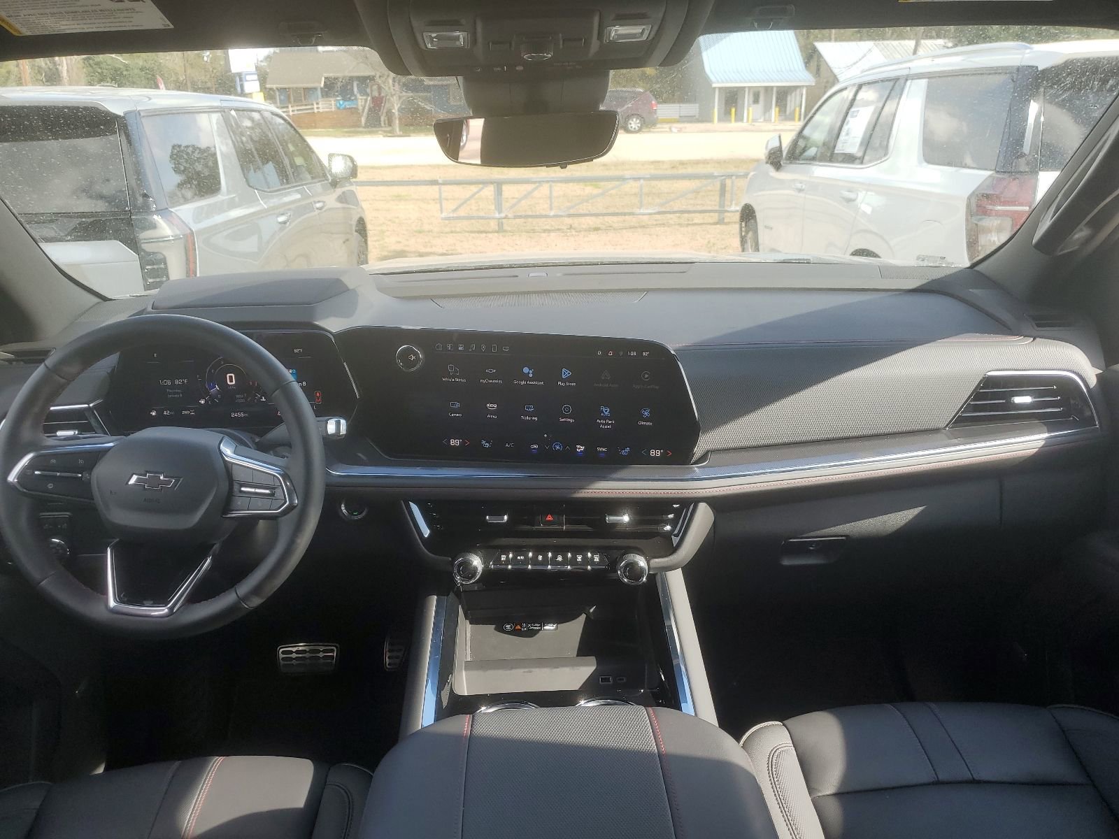 Used 2025 Chevrolet Tahoe RST w/ RST Performance Edition image 9