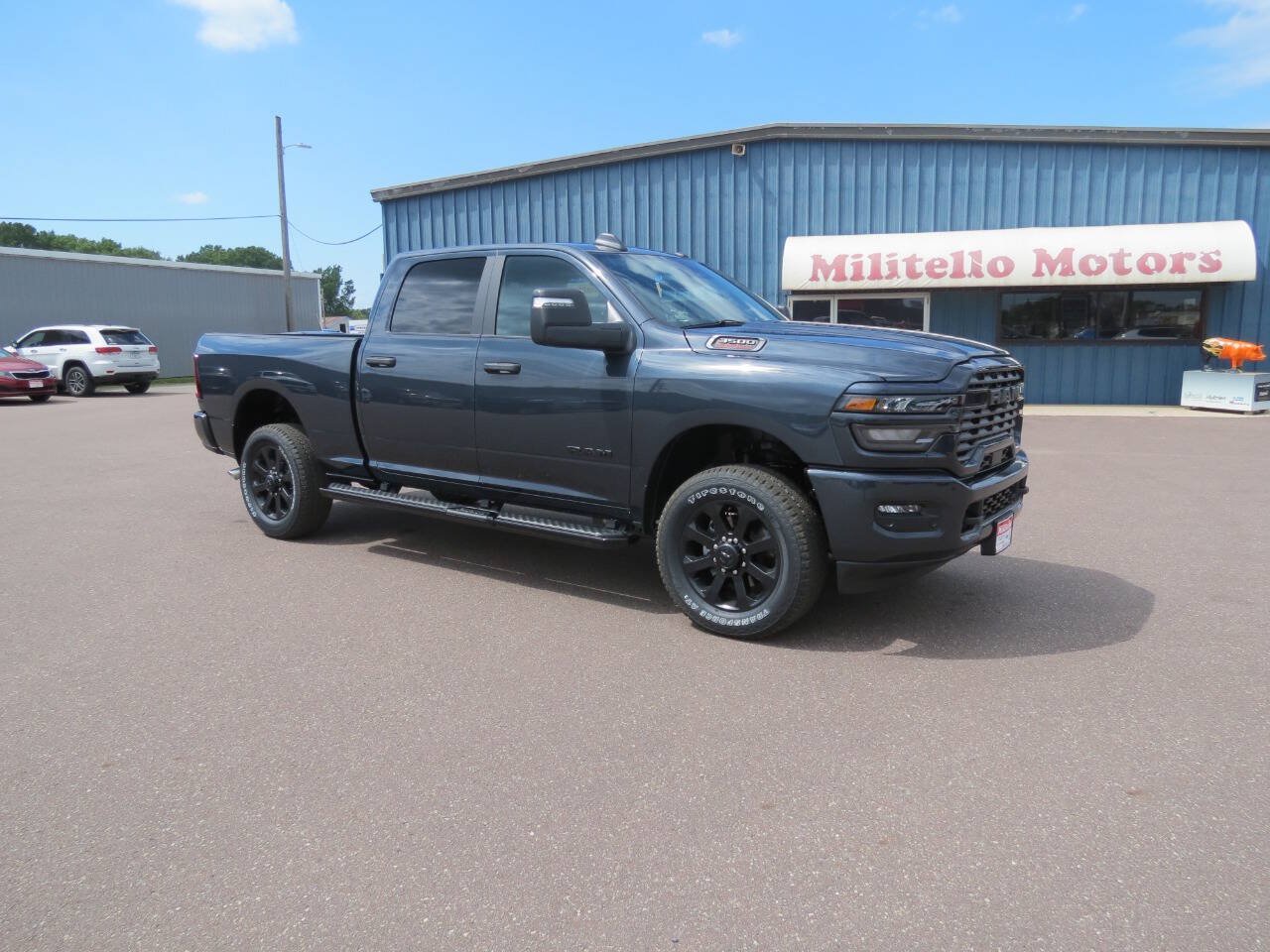 New 2026 RAM 3500 Big Horn AWD/4WD image 3