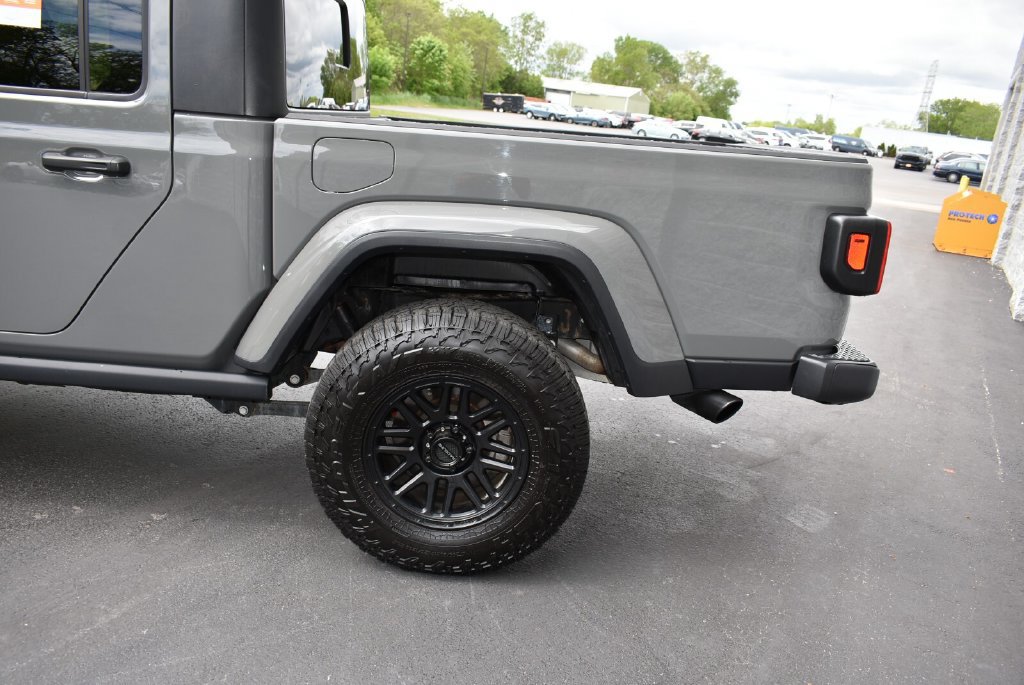 Used 2021 Jeep Gladiator Sport AWD/4WD image 8