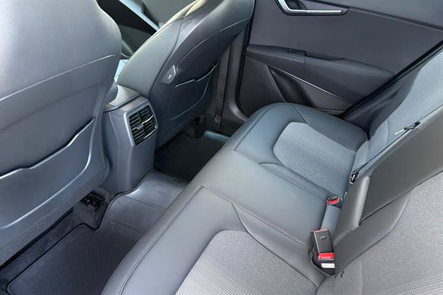 New 2026 Kia Niro EX FWD image 13