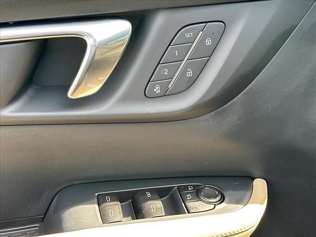 New 2026 Buick Enclave Preferred w/ Power Package FWD image 27