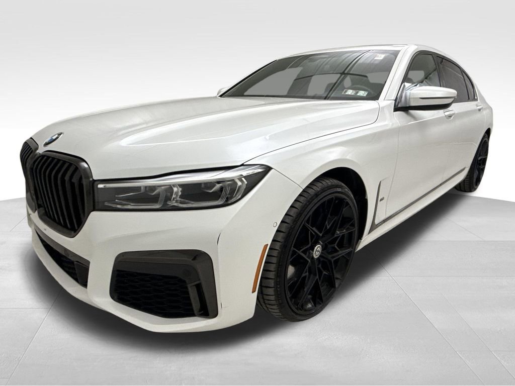 Used 2022 BMW 750i xDrive w/ Luxury Rear Seating Package AWD/4WD image 6
