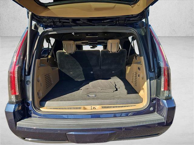 Used 2019 Cadillac Escalade ESV Platinum AWD/4WD image 6