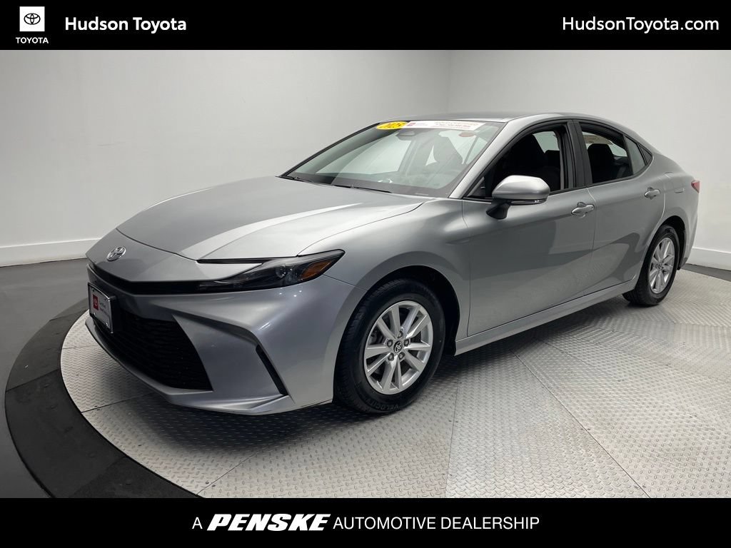 Used 2025 Toyota Camry LE FWD video 1