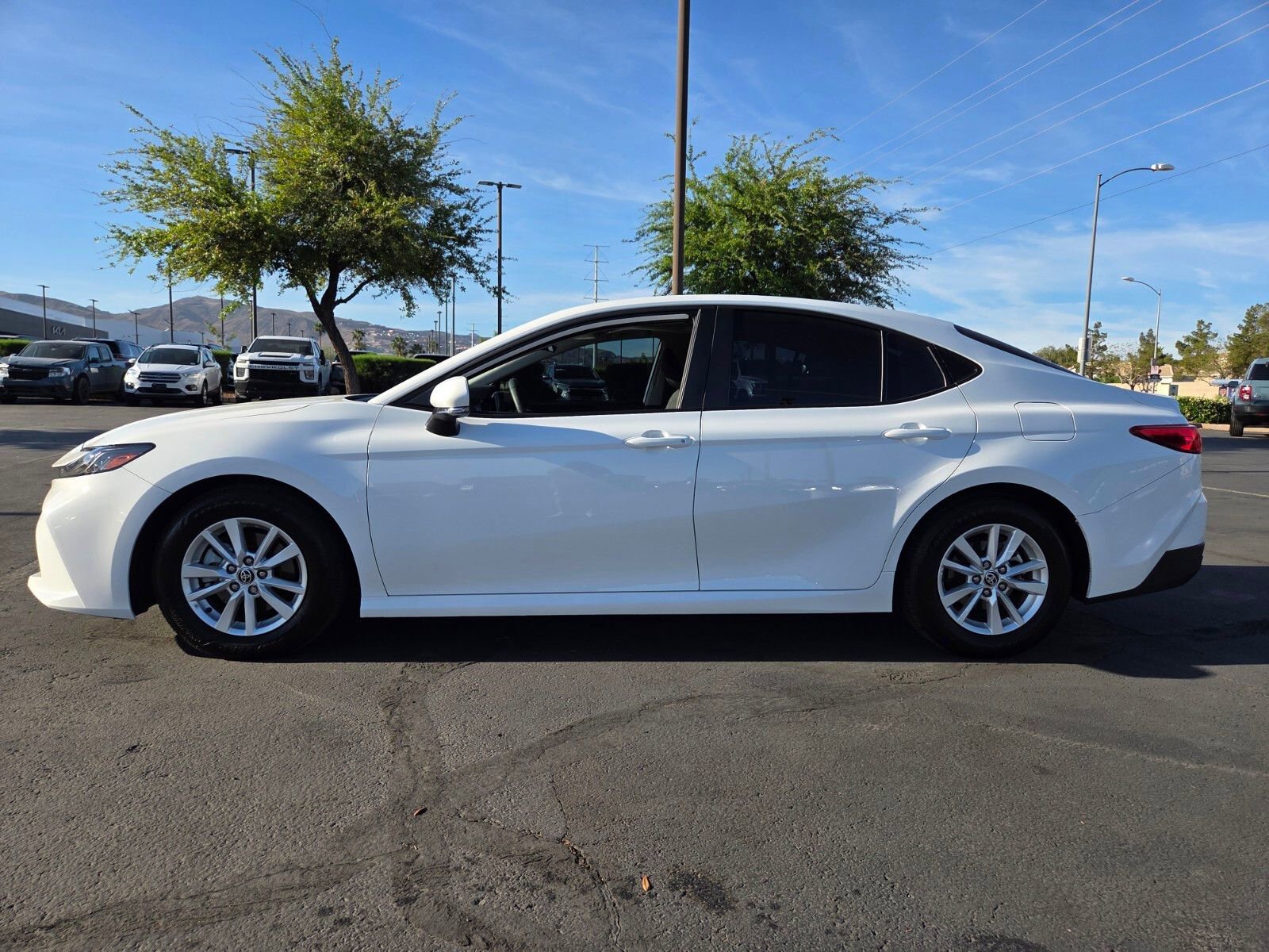 Used 2025 Toyota Camry LE w/ Convenience Package FWD image 3