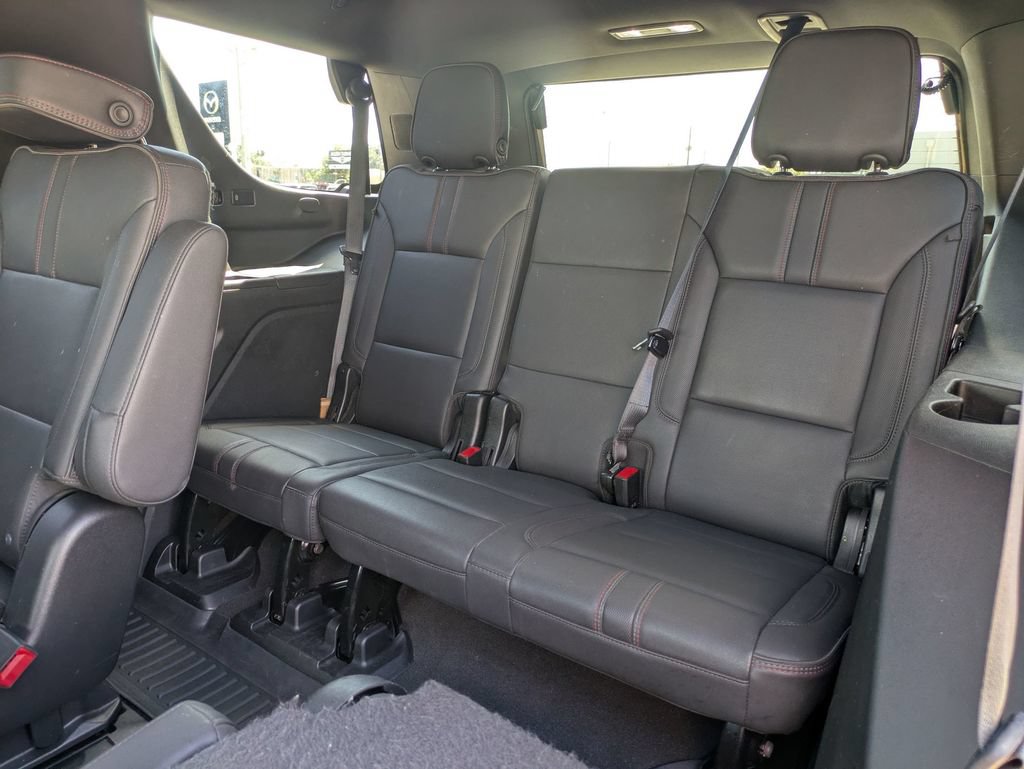 Used 2022 Chevrolet Tahoe RST w/ Luxury Package AWD/4WD image 37