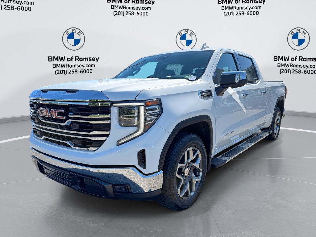 Used 2023 GMC Sierra 1500 SLT w/ SLT Premium Package AWD/4WD image 1