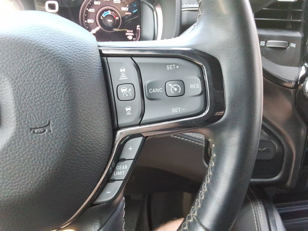 Used 2023 RAM 2500 Limited AWD/4WD image 32