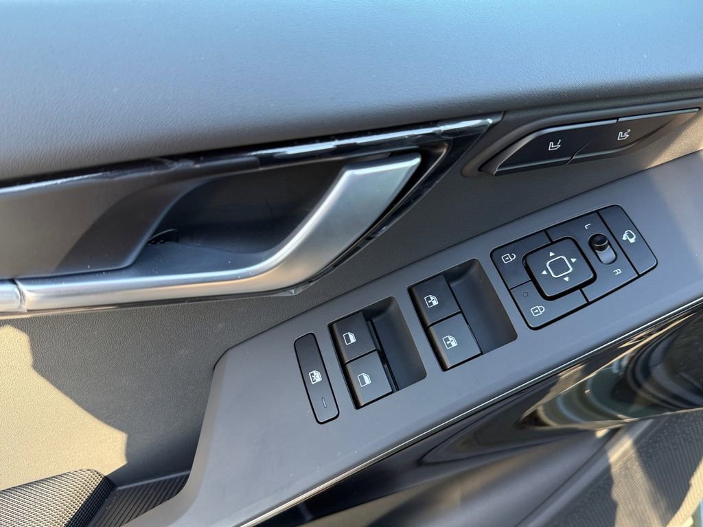 New 2025 Kia Niro Wave w/ Wave Preserve Package image 11