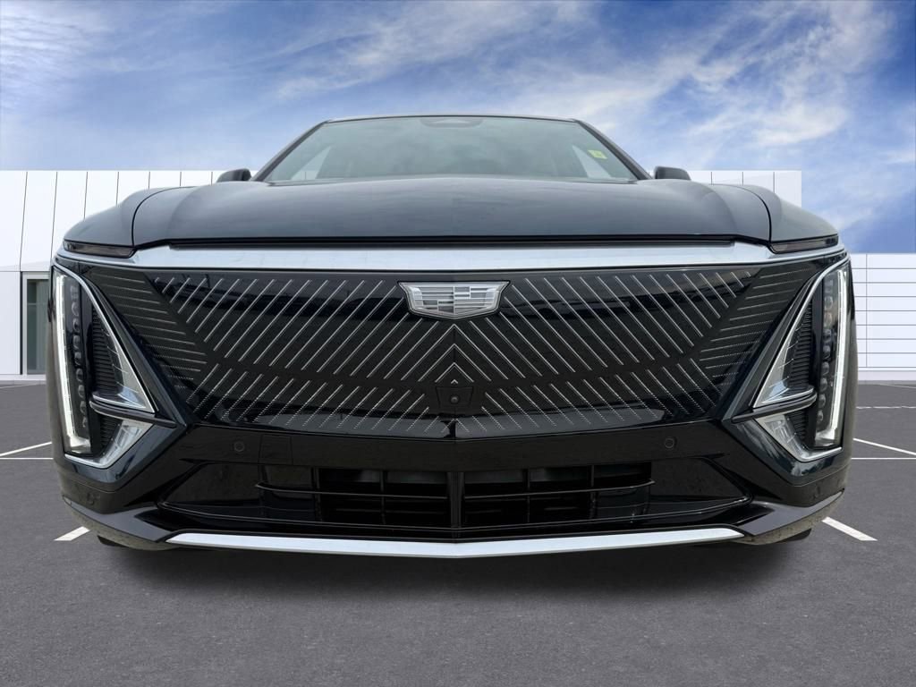 Certified 2025 Cadillac Lyriq Luxury w/ LPO, Floor Liner Package image 7