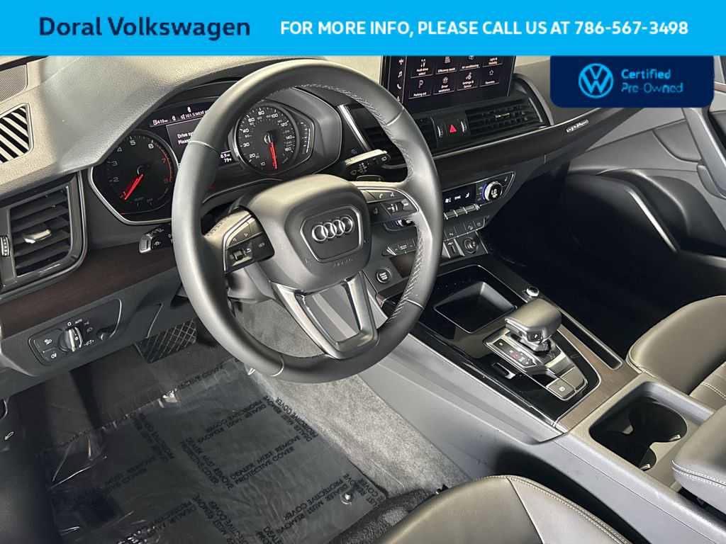 Used 2023 Audi Q5 2.0T Premium w/ Convenience Package image 13