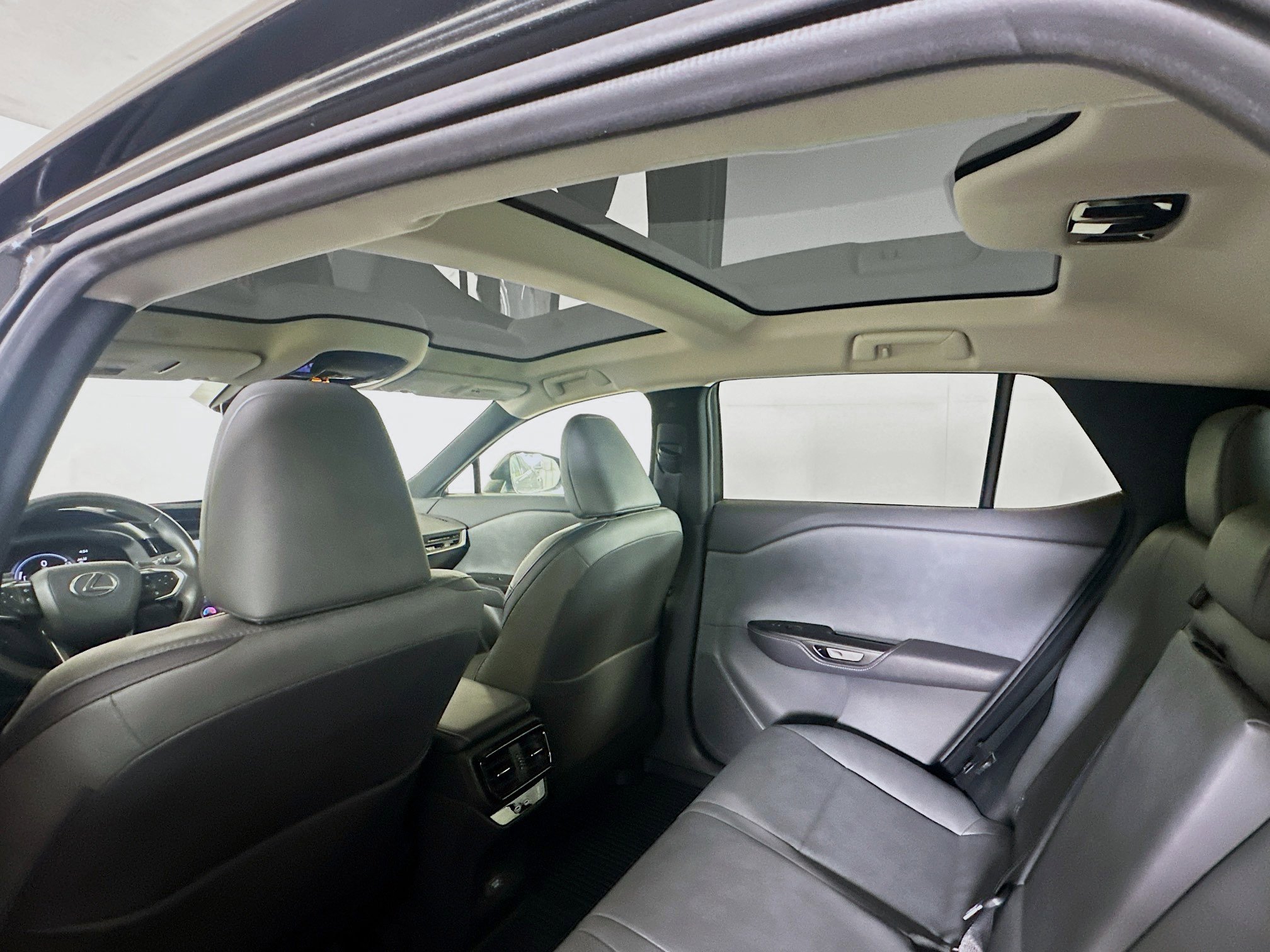 Used 2023 Lexus RZ 450e Premium w/ Technology Package image 27