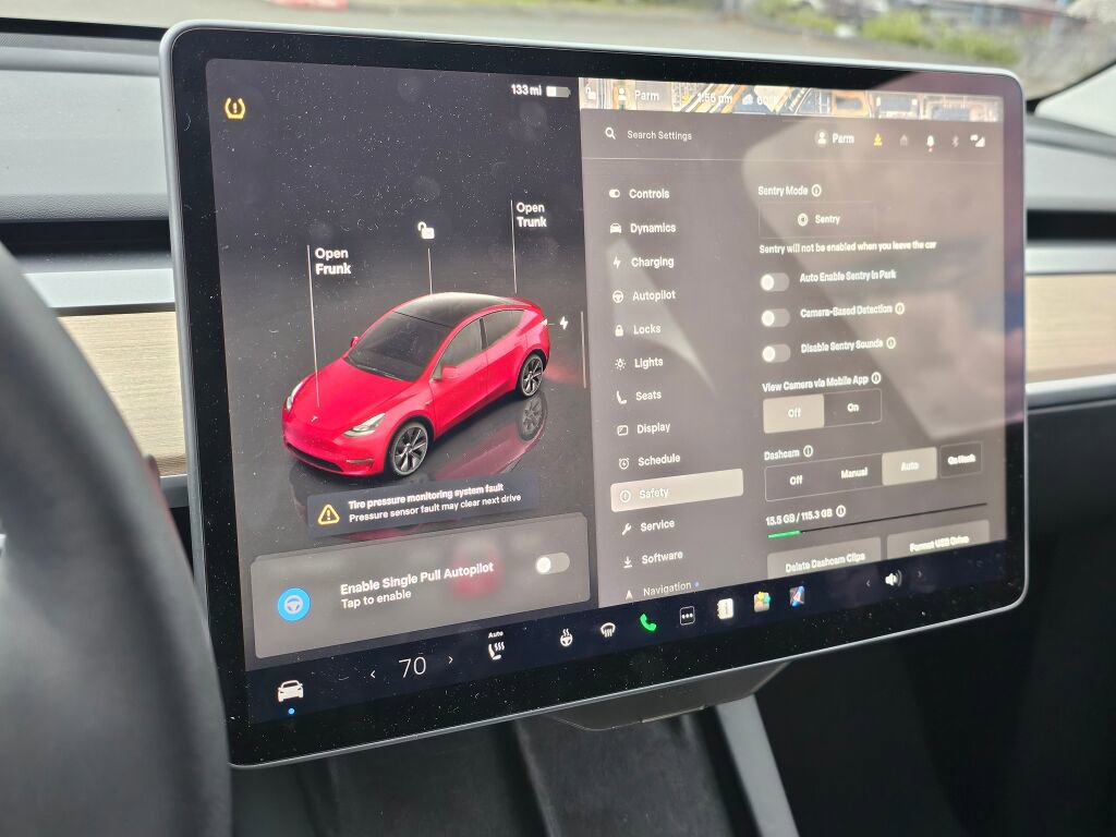 Used 2024 Tesla Model Y Long Range RWD image 38