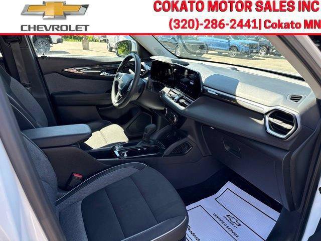 Used 2025 Chevrolet TrailBlazer LT AWD/4WD image 13