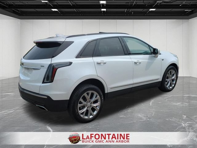 Certified 2021 Cadillac XT5 Sportv w/ LPO, Floor Liner Package AWD/4WD image 8
