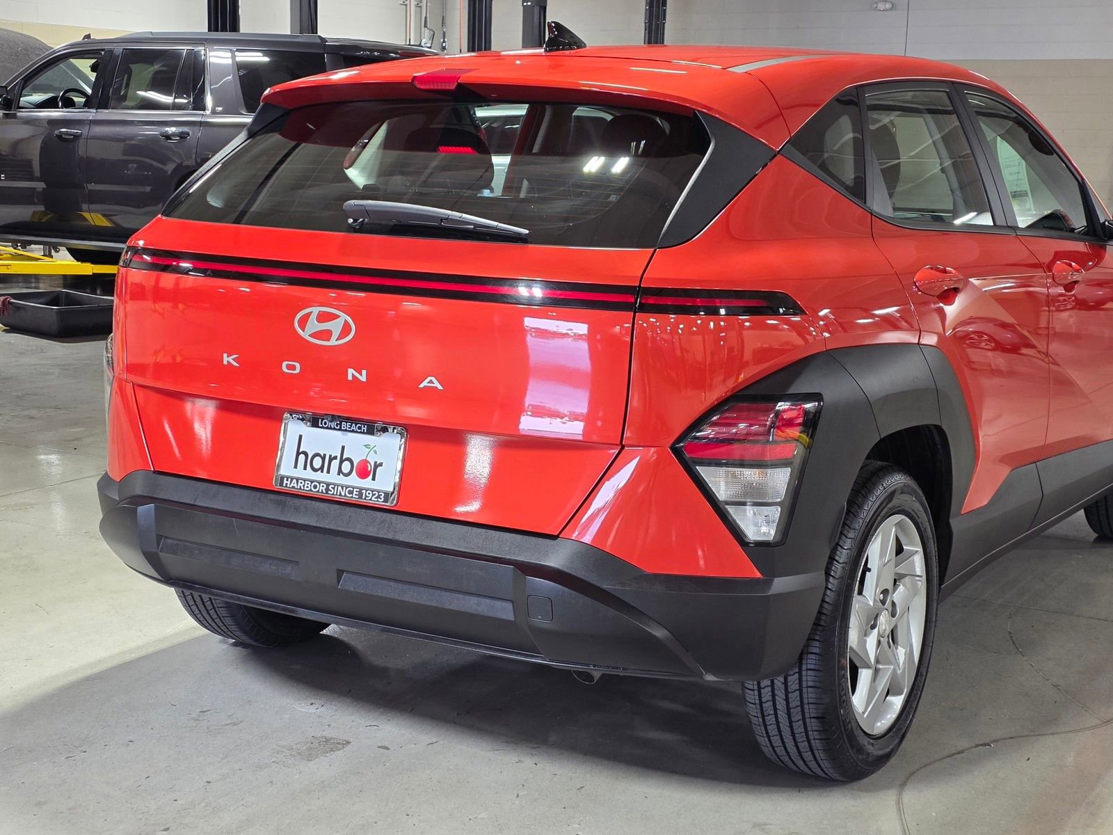 Certified 2024 Hyundai Kona SE FWD image 11