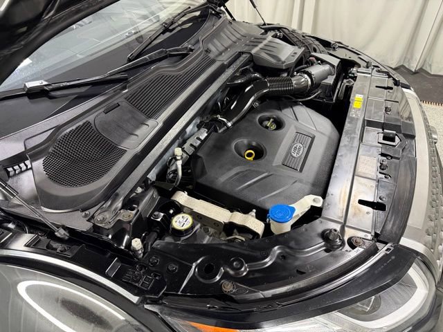 Used 2017 Land Rover Range Rover Evoque HSE image 26