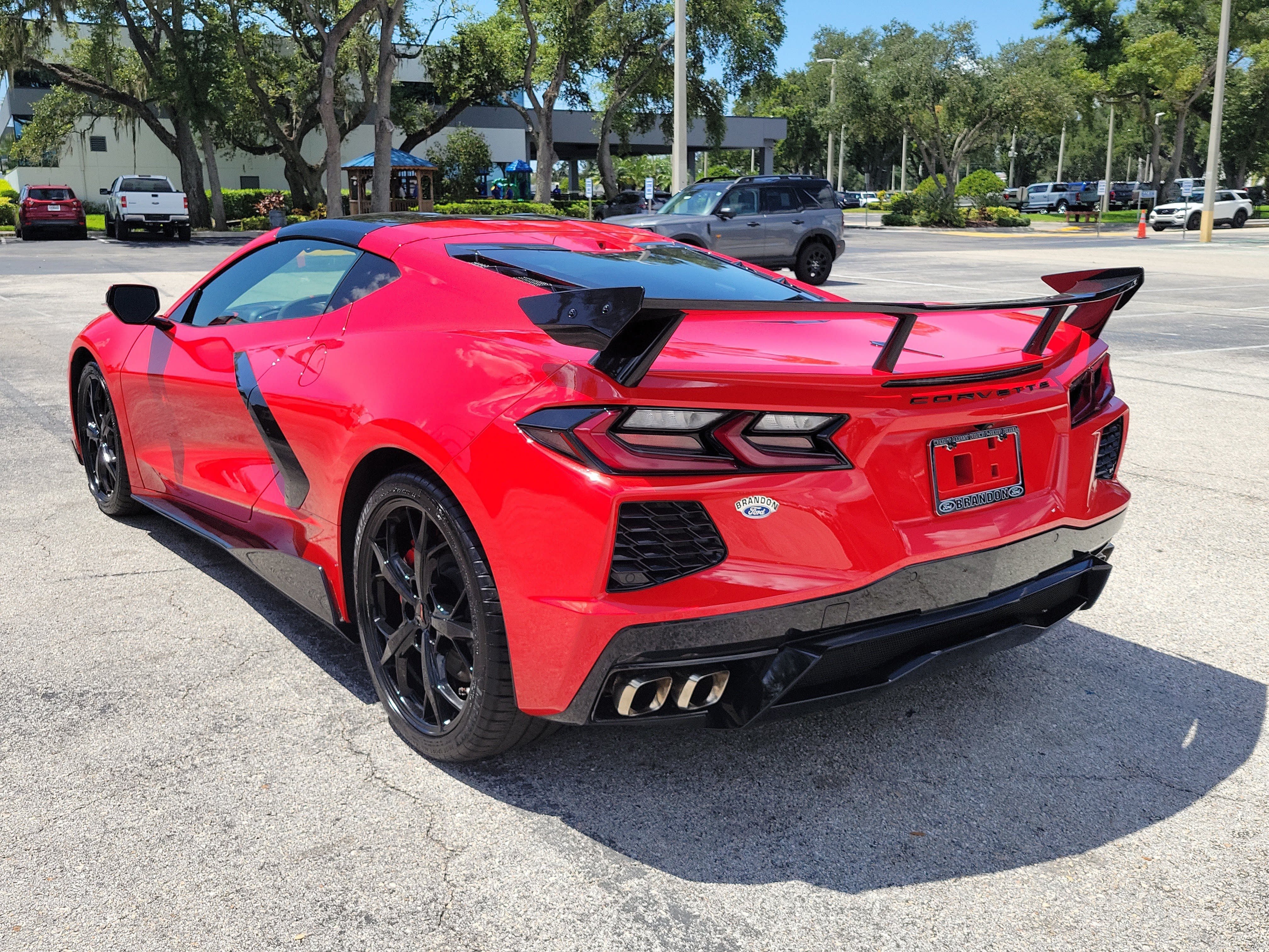 Used 2021 Chevrolet Corvette Stingray Premium Cpe w/ Z51 Performance Package RWD image 7