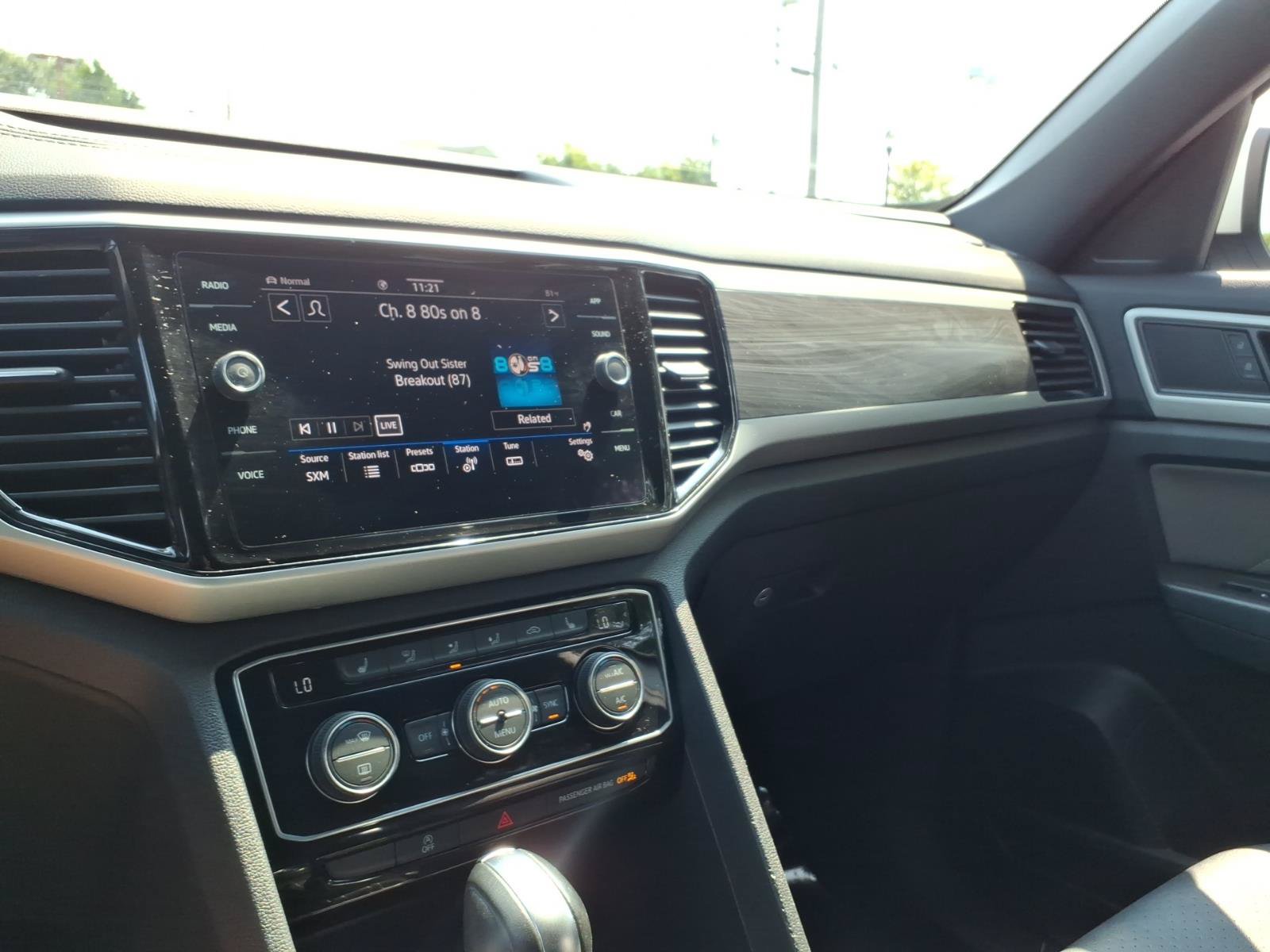 Certified 2022 Volkswagen Atlas Cross Sport SE AWD/4WD image 24