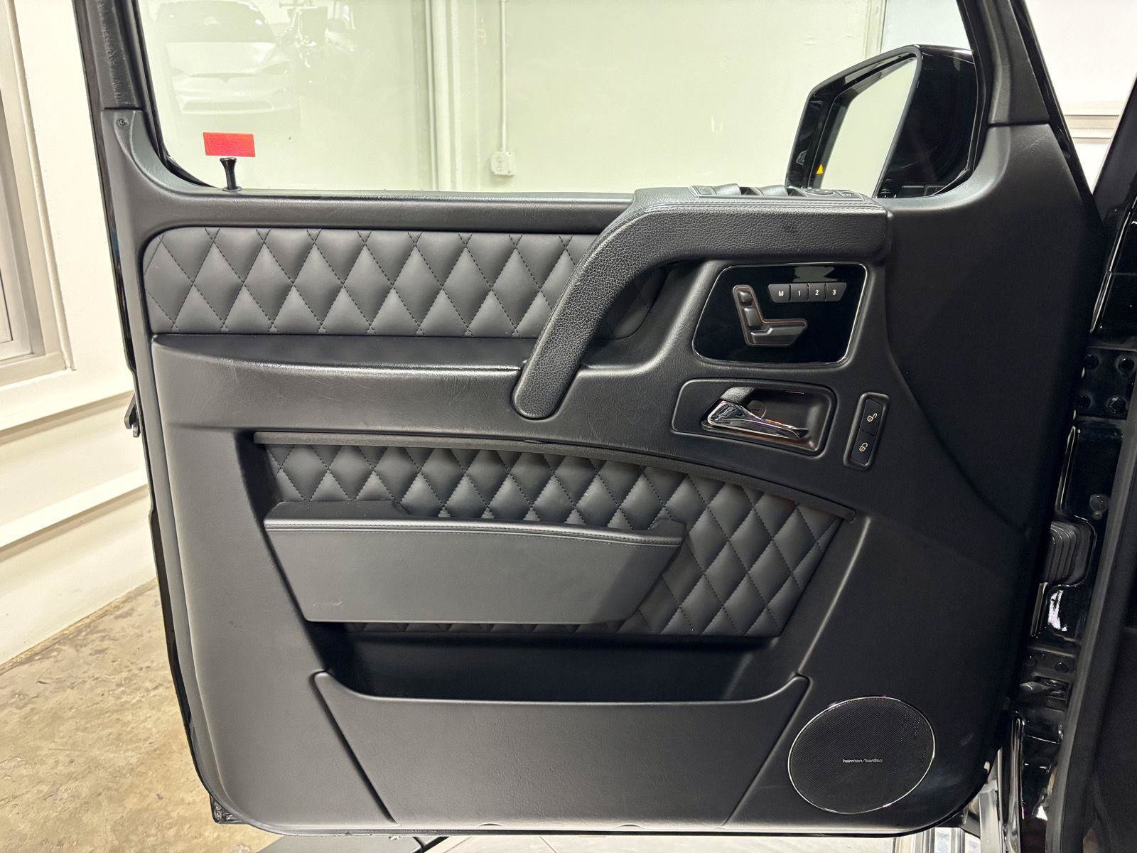 Used 2015 Mercedes-Benz G 63 AMG 4MATIC image 15