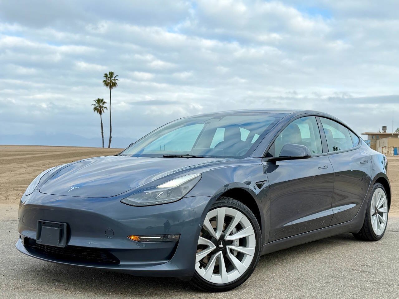 Used 2022 Tesla Model 3 RWD image 1