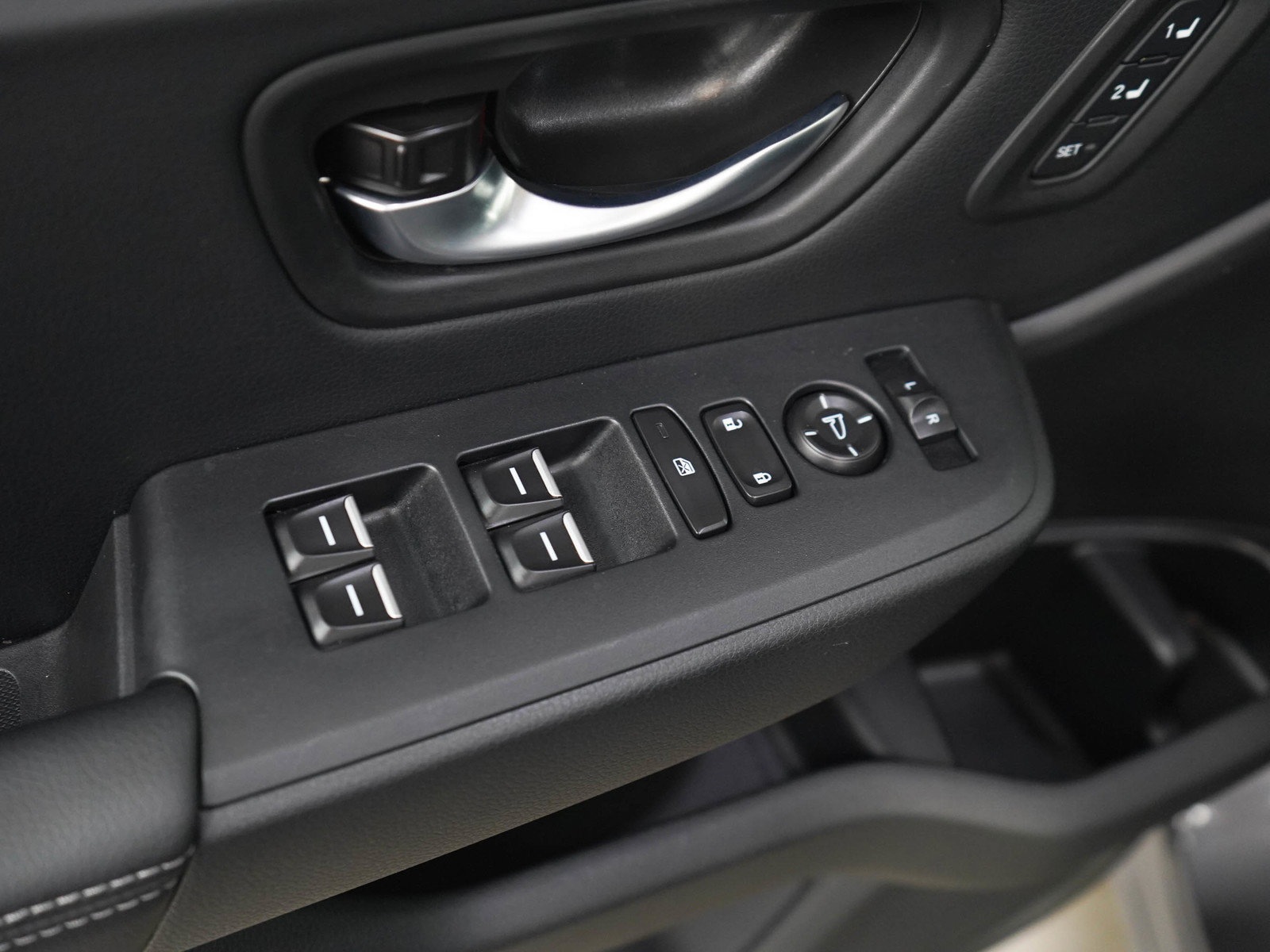 Used 2025 Honda Pilot EX-L image 21
