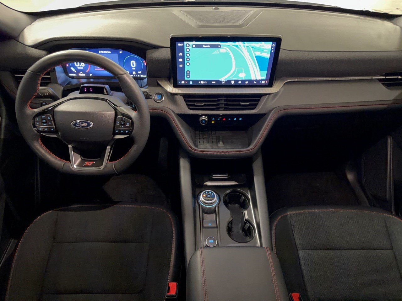 Used 2025 Ford Explorer ST AWD/4WD image 17