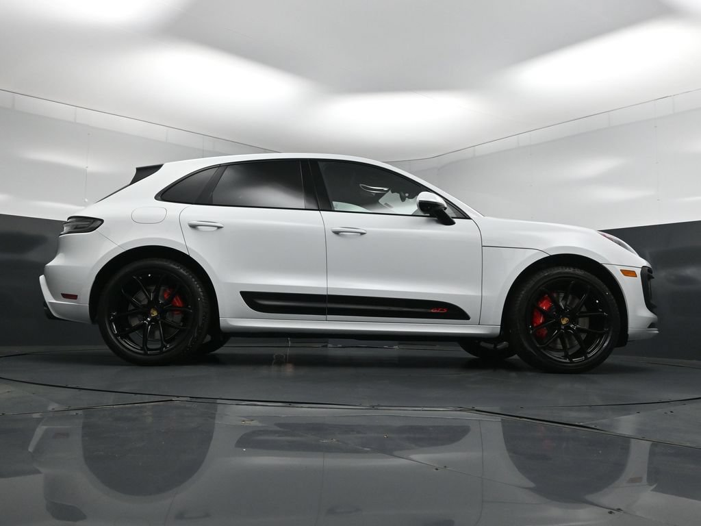 New 2026 Porsche Macan GTS AWD/4WD image 28