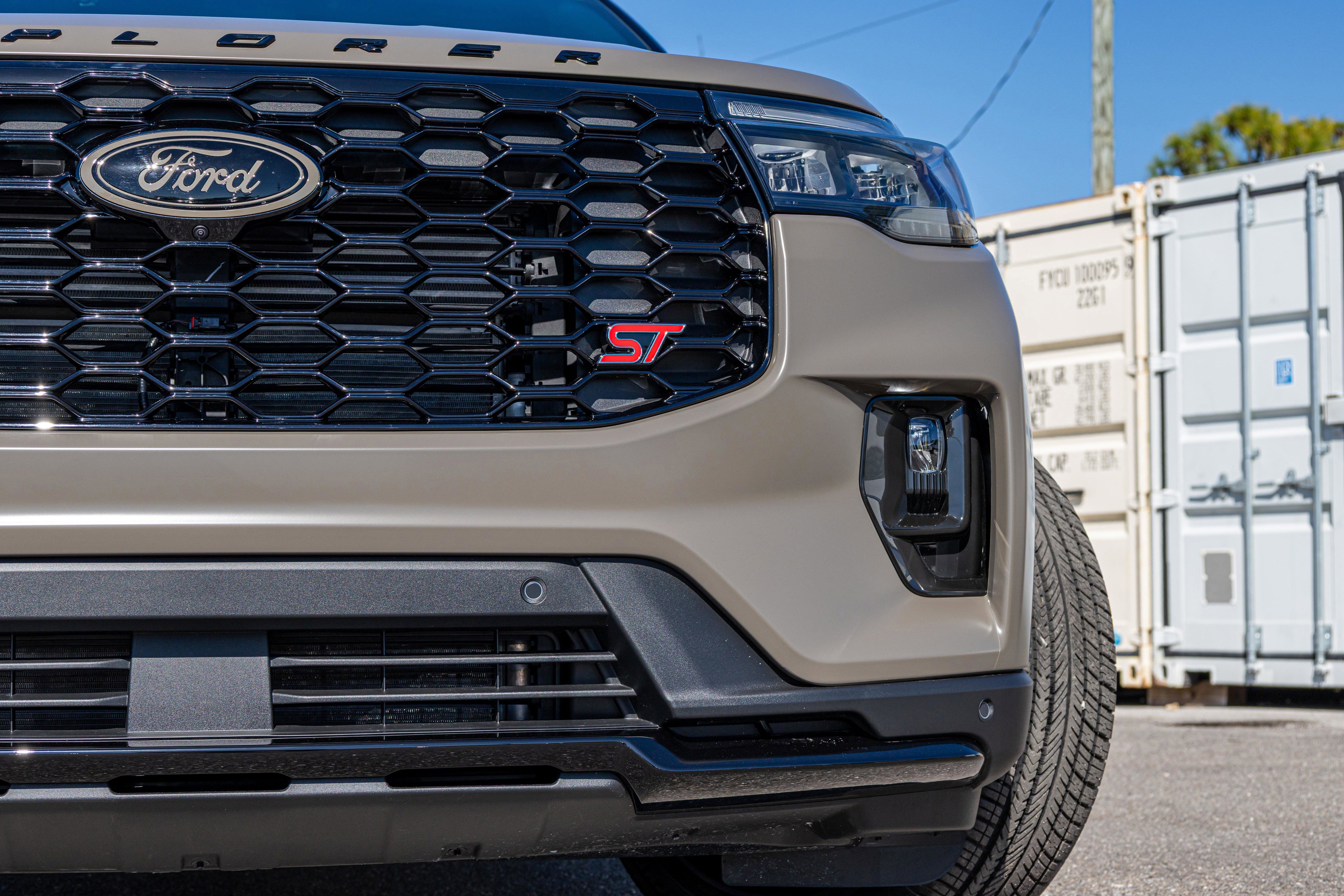 New 2026 Ford Explorer ST w/ Sun And Sound Package image 11