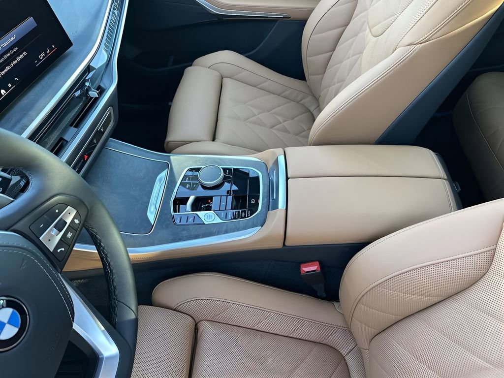 New 2026 BMW X5 xDrive40i w/ Parking Assistance Package image 25