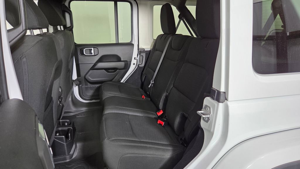 Used 2020 Jeep Wrangler Unlimited Sahara w/ LED Lighting Group image 24