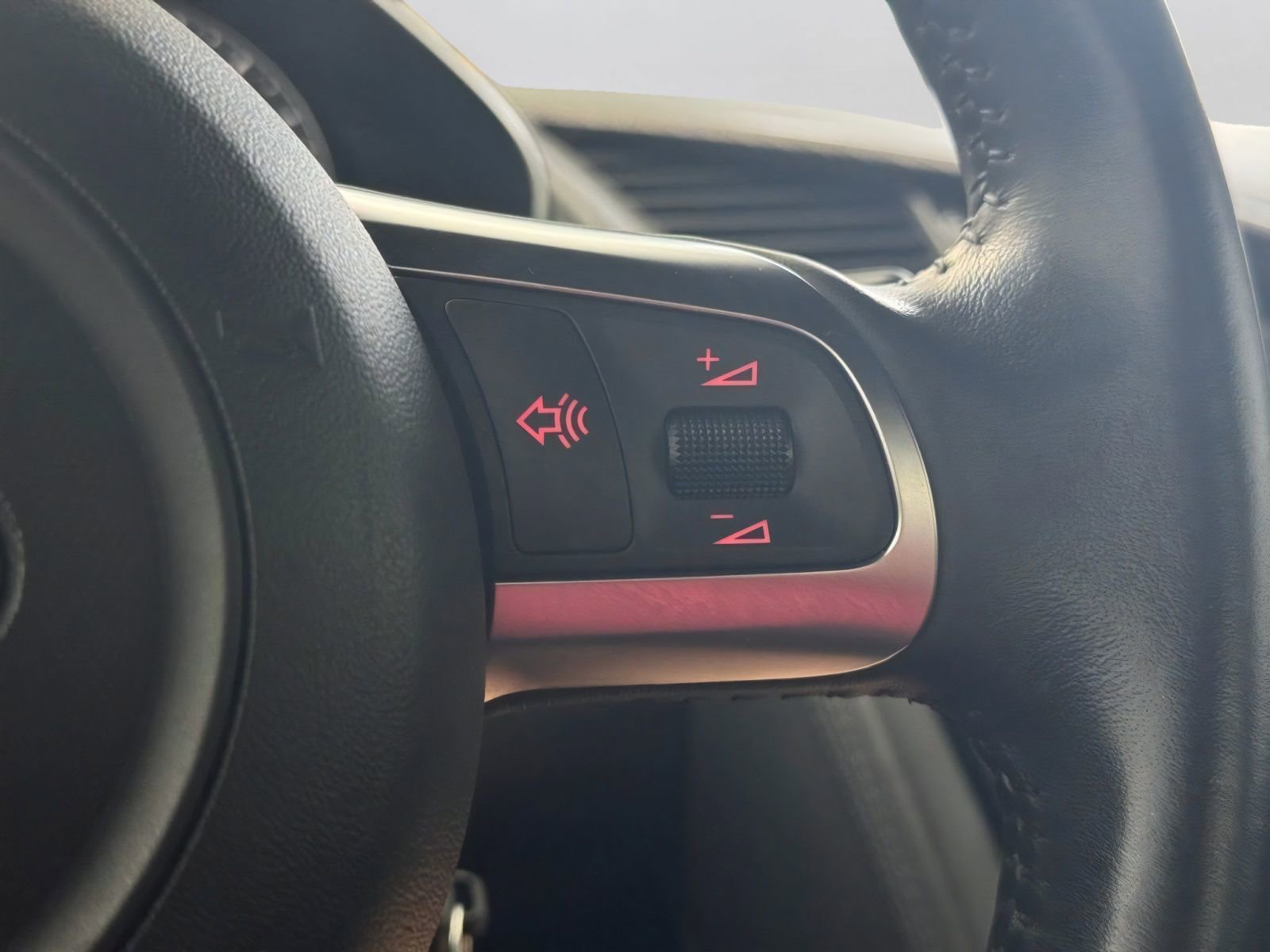 Used 2008 Audi R8 V8 image 15