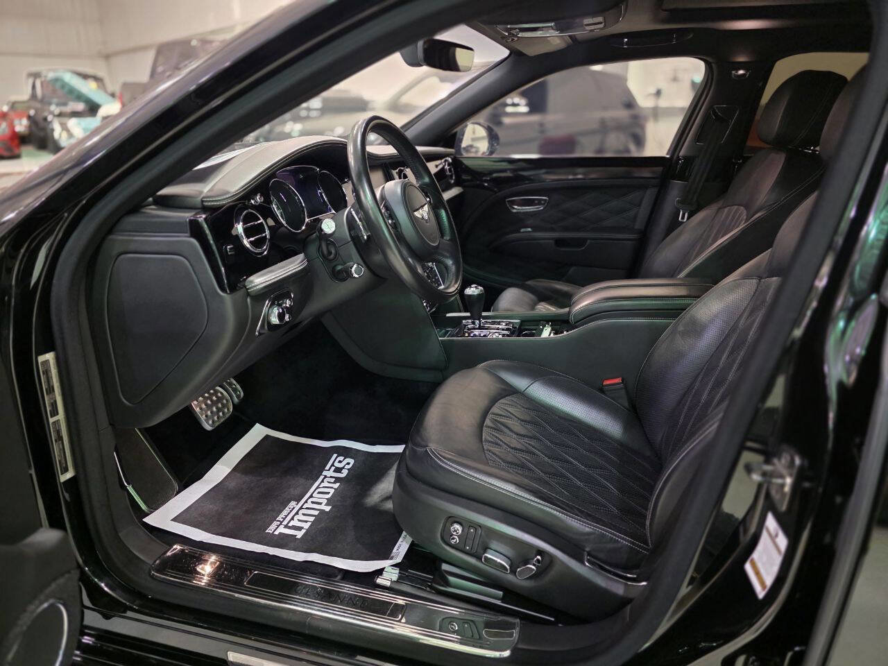 Used 2017 Bentley Mulsanne RWD image 14