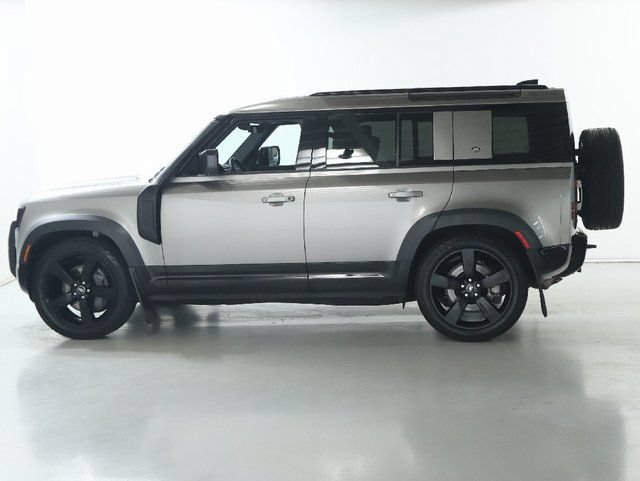 Used 2022 Land Rover Defender 110 X-Dynamic HSE AWD/4WD image 4