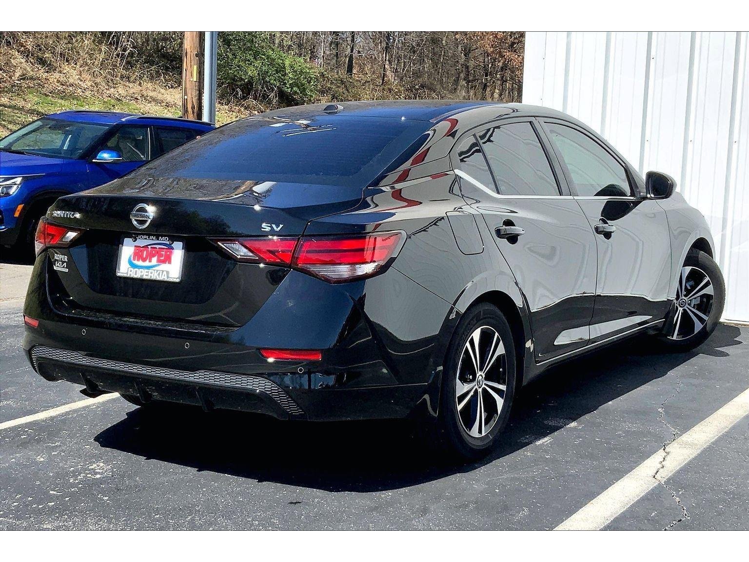 Used 2022 Nissan Sentra SV w/ Trunk Package image 11