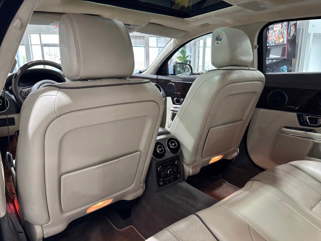Used 2014 Jaguar XJ L Portfolio image 54