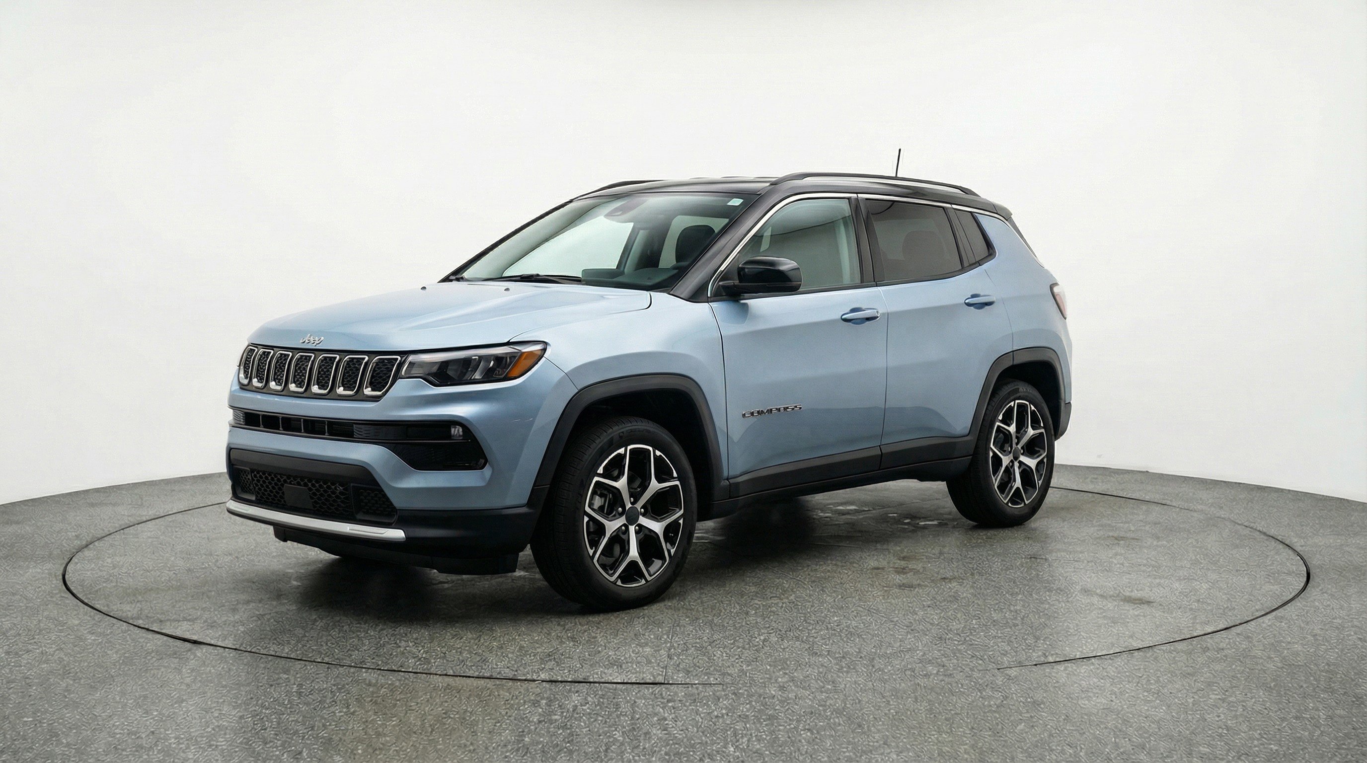 Used 2025 Jeep Compass Limited AWD/4WD image 3
