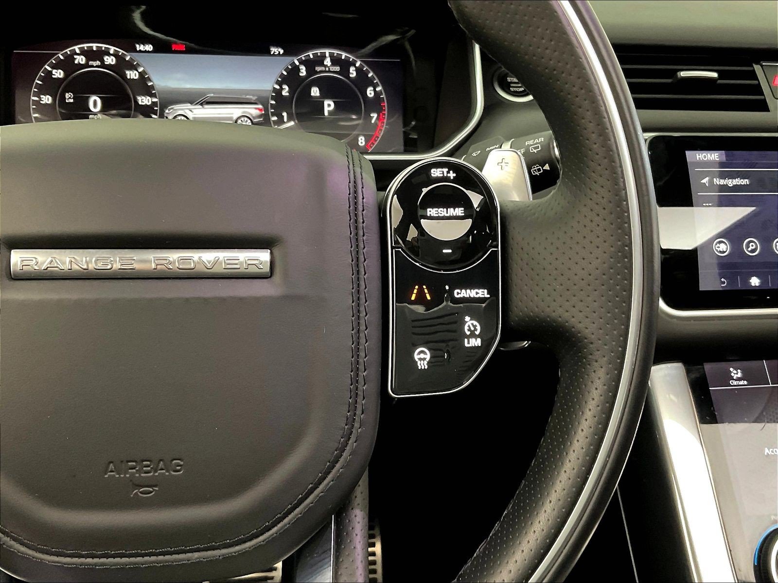 Used 2019 Land Rover Range Rover Sport HSE Dynamic AWD/4WD image 12