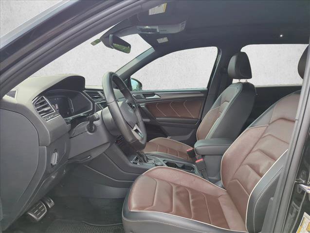 Used 2024 Volkswagen Tiguan SEL R-Line image 15