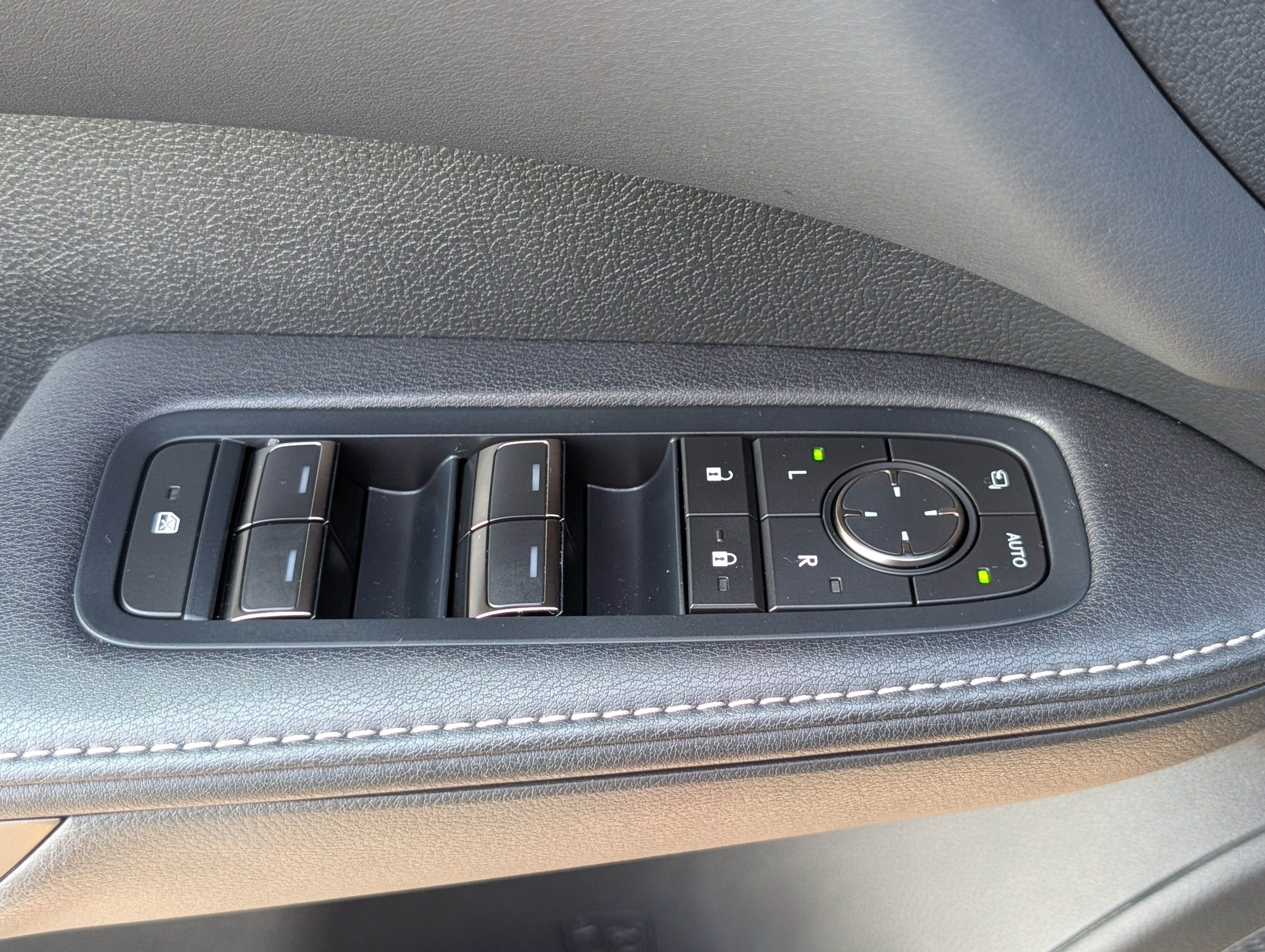 Certified 2023 Lexus RX 350 Premium Plus w/ Cold Area Package AWD/4WD image 20