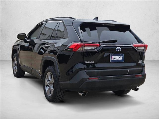 Used 2023 Toyota RAV4 XLE AWD/4WD image 7