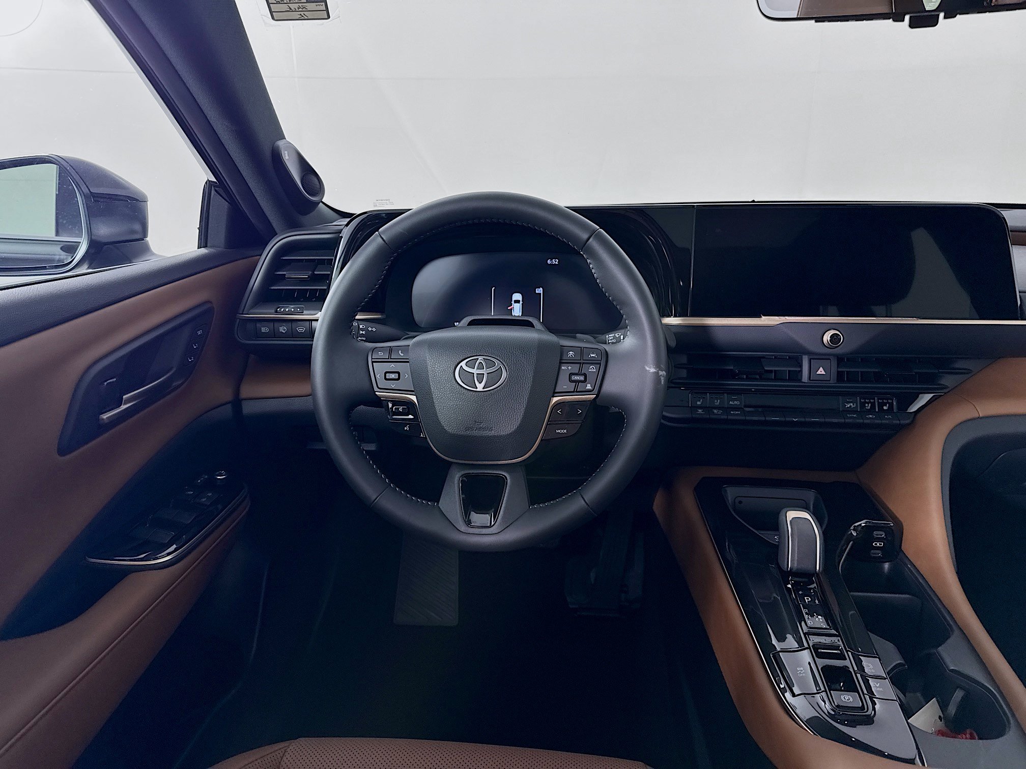 Certified 2025 Toyota Crown Signia w/ Advanced Technology Package AWD/4WD image 24