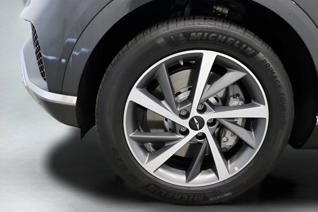 Used 2025 Genesis GV80 3.5T Advanced AWD/4WD image 3