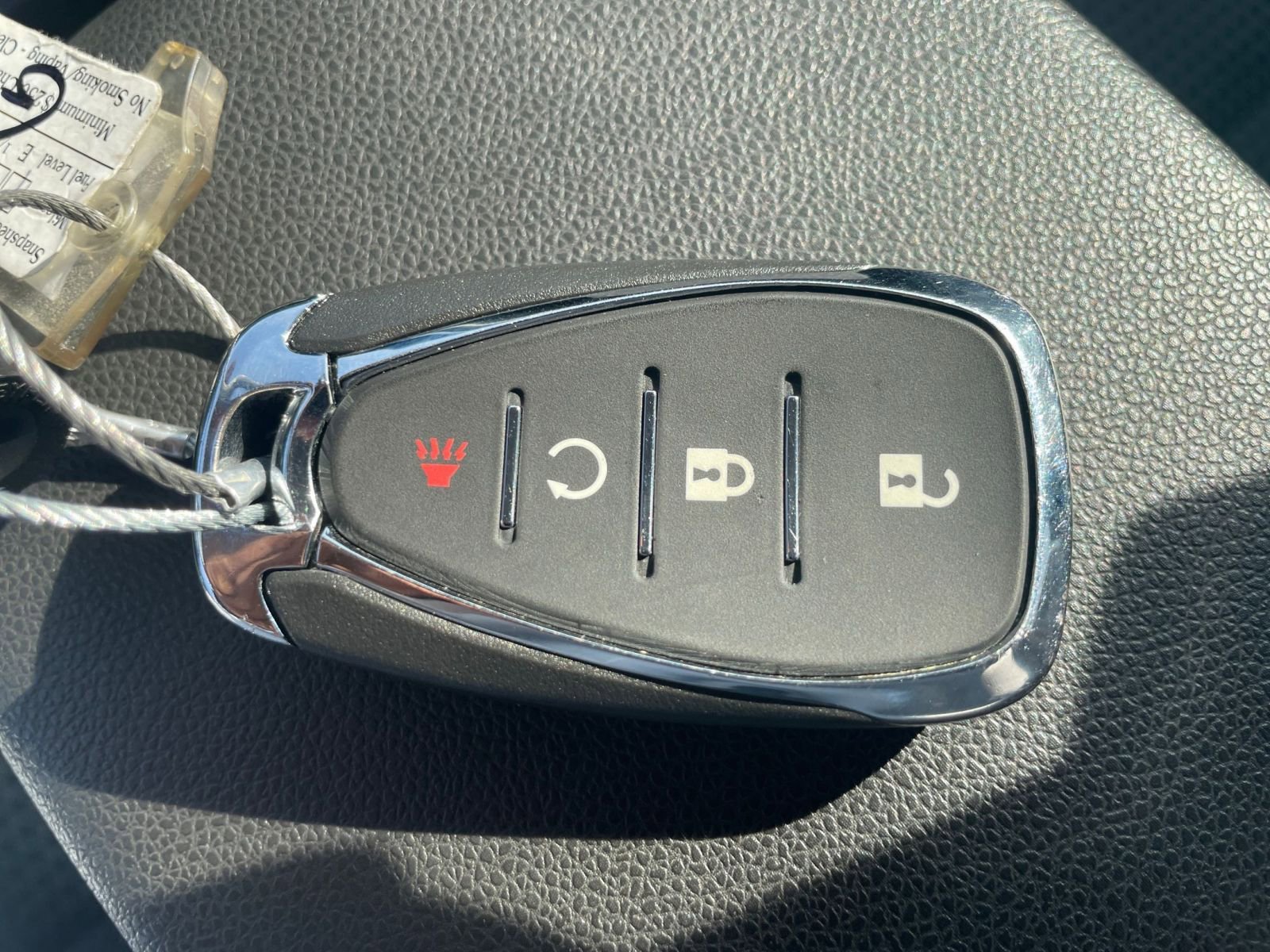 Used 2025 Chevrolet Trax LT w/ LT Convenience Package image 18