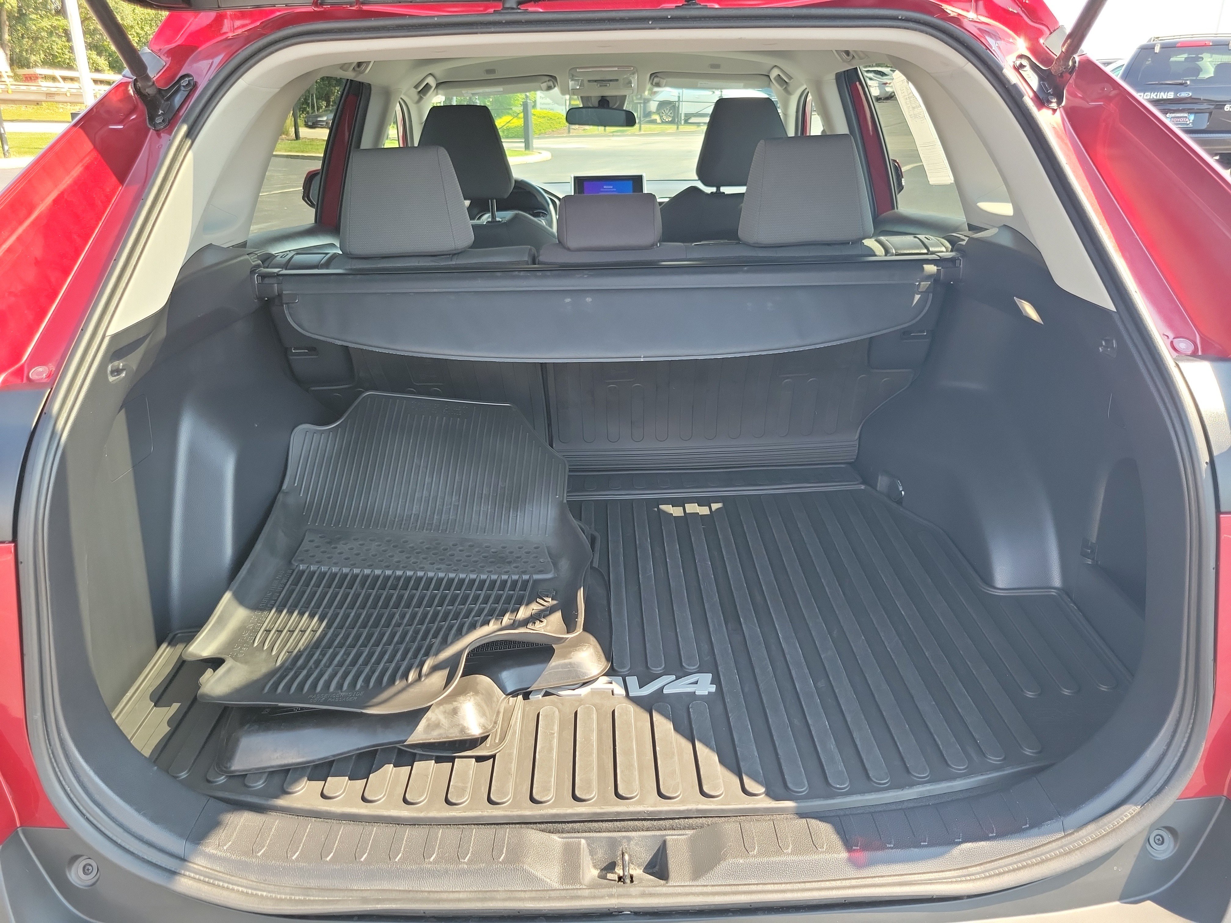 Certified 2023 Toyota RAV4 XLE AWD/4WD image 9