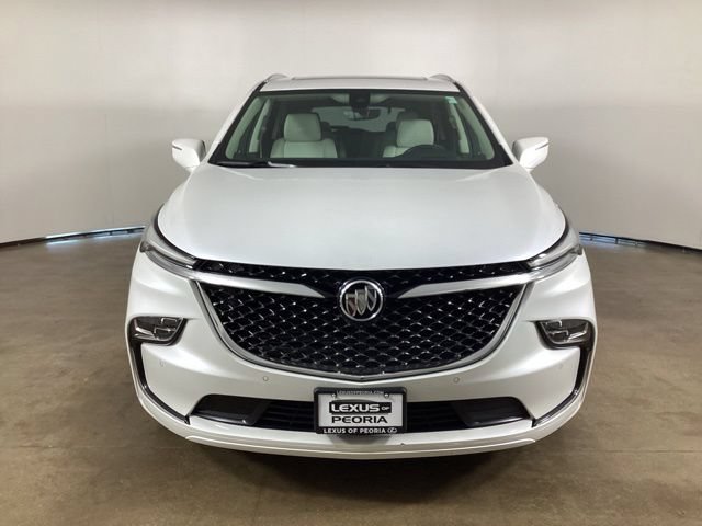 Used 2022 Buick Enclave Avenir w/ Avenir Technology Package FWD image 2