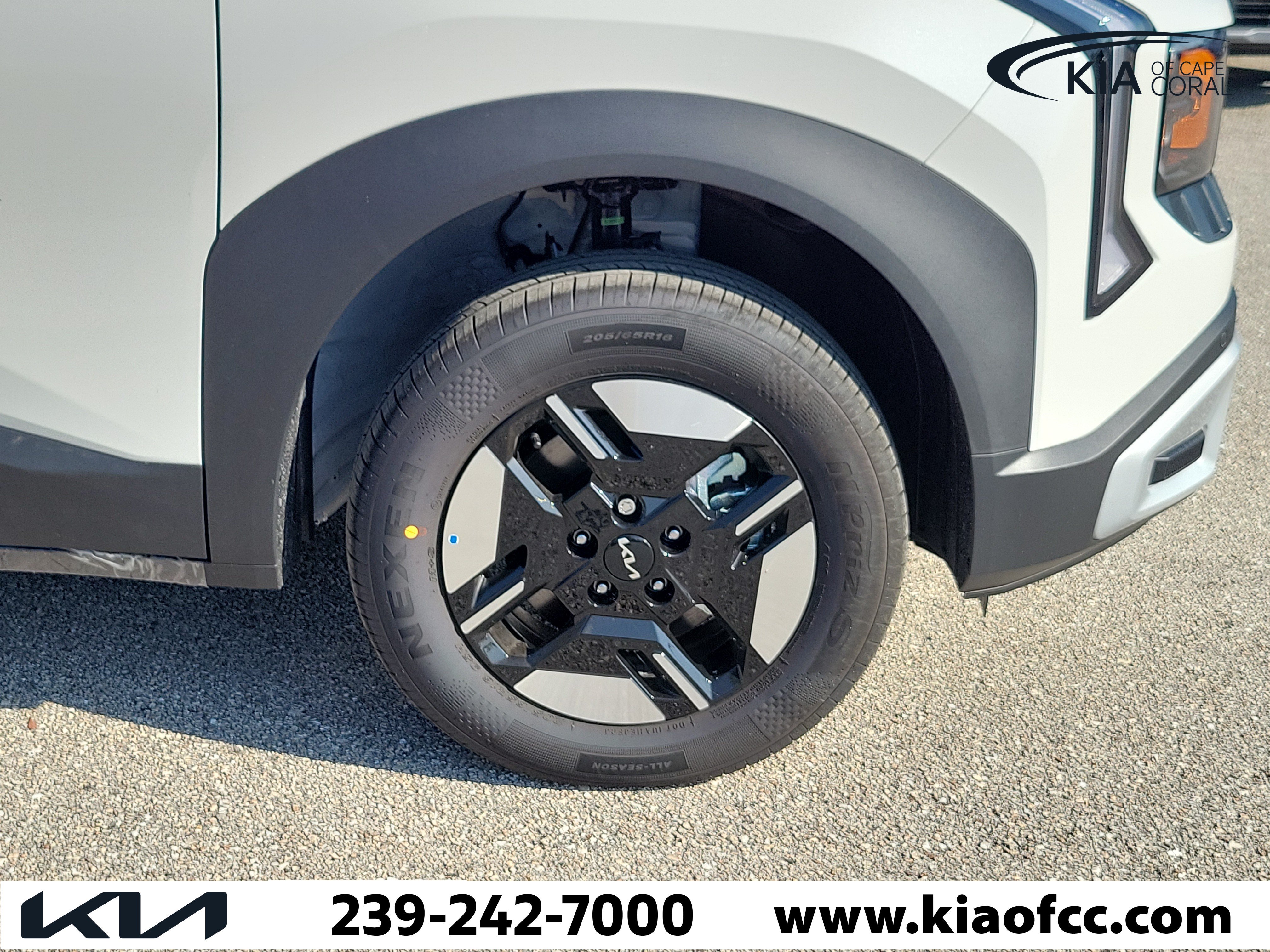 New 2027 Kia Seltos LX AWD/4WD image 7
